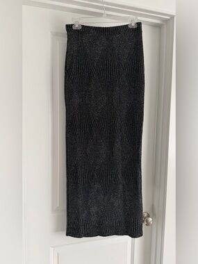bebe Black Metallic Ribbed Maxi Skirt